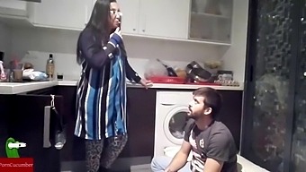 Amateur Girlfriend'S Voyeuristic Experience With Homemade Sex Tape Featuring Hardcore Spanking, Pussy Fucking, And Cumshots