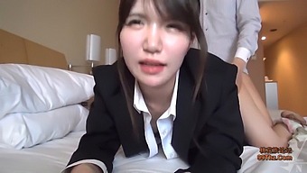 Asian Girls 5041: A Collection Of Sexy And Seductive Performances