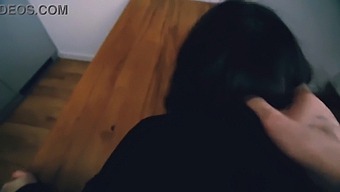 Χόρτασε Μουνί Και Στόμα Σε Αυτό Το Βίντεο Γαμήσι