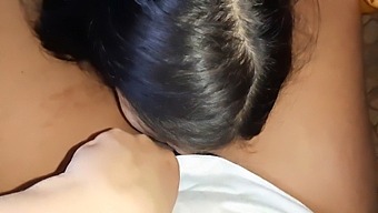 Lesbička Mi Pomohla Dosiahnuť Orgazmus Po Varení Večere - Lesbian Illusion Girls