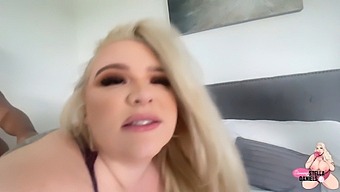 Blond Bbw Dzielą Się Swoimi Chłopakami W Trójkącie.