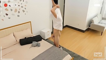 Sự Ngạc Nhiên Của Anh Em Kế Biến Thành Một Buổi Blowjob Và Cumshot Nóng Bỏng